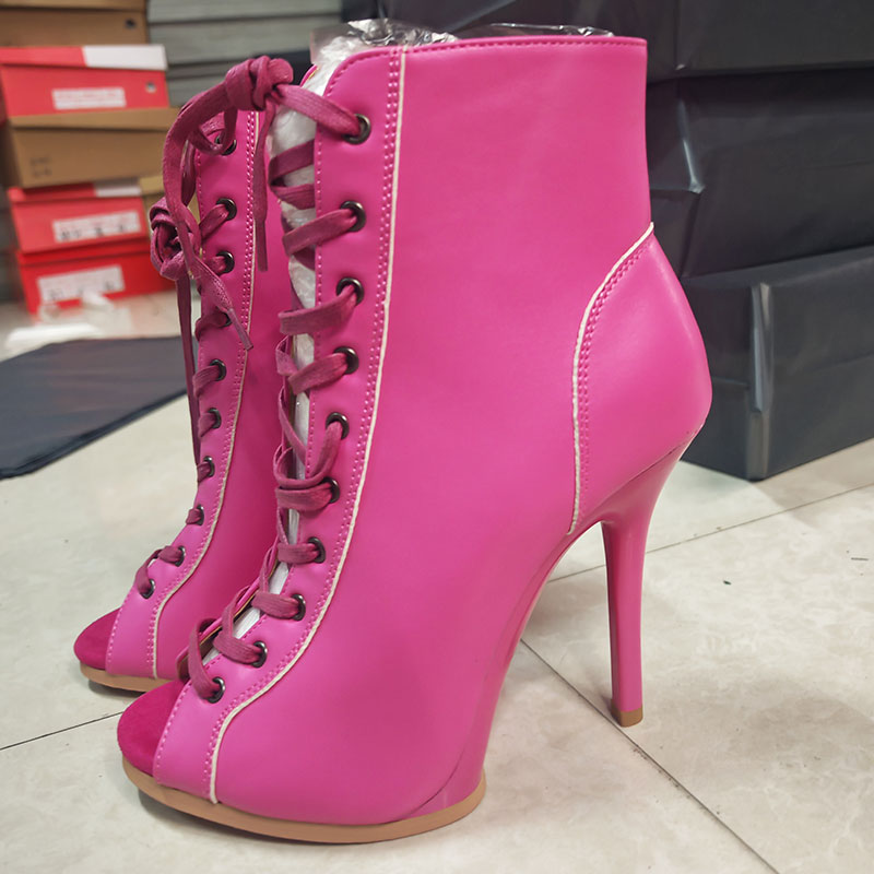 Skórzane czółenka na platformi – Women Shoes Logo recenzja i cena