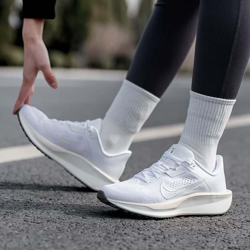 Damskie buty NIKE QEST 6 Mesh  – Women'S Shoes Nike Jordan recenzja i cena